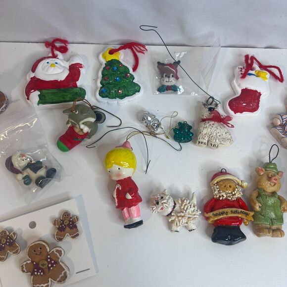 Mixed LOT of Christmas Holiday Ornaments Jewelry Various Clay Handmade MISC - Picture 4 of 4